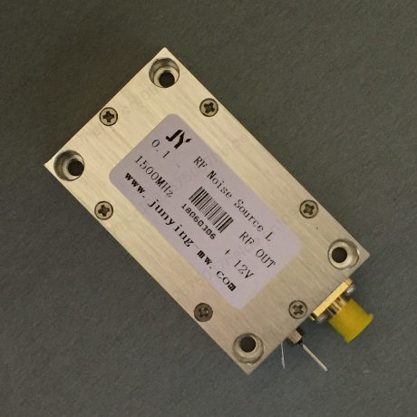 Source de signal RF de qualité - Spectrum Analyzer Tracking Generator 1.5Ghz avis et prix